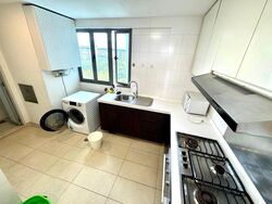 Waterfront Waves (D16), Condominium #566000881